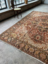 Load image into Gallery viewer, Banu, vintage Persian Heriz, 8’6 x 11’6