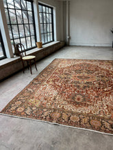 Load image into Gallery viewer, Banu, vintage Persian Heriz, 8’6 x 11’6