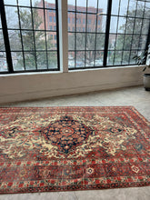 Load image into Gallery viewer, Kimiya, late 19th C, Persian Farahan Sarouk rug, 6’8 x 10’1