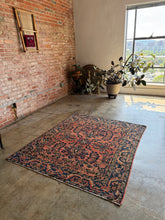 Load image into Gallery viewer, Garod, Antique Persian Lilian rug, 5 x 5'10