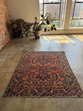 Load image into Gallery viewer, Garod, Antique Persian Lilian rug, 5 x 5'10