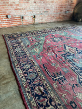Load image into Gallery viewer, Lindsay Pracht's 10'3 x 18' Serapi