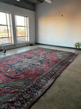 Load image into Gallery viewer, Lindsay Pracht's 10'3 x 18' Serapi