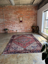 Load image into Gallery viewer, Lina, vintage Persian Heriz, 7'7 x 10'11