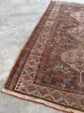 Load image into Gallery viewer, Syrus, vintage Qashqai tribal scatter rug 4 x 6’1