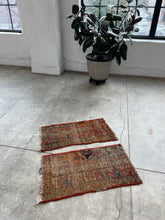 Load image into Gallery viewer, Matching tiny rug fragments