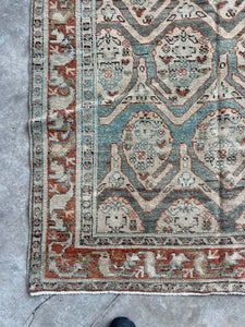 Pareerou, 1920’s, NW Persian scatter rug, 4’4 x 6’7