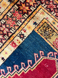 Parisa, vintage Persian prayer rug, 3’6 x 5’