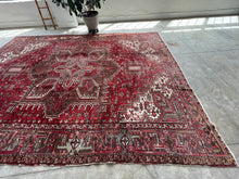Load image into Gallery viewer, Faranak, vintage Persian Heriz, 9’9 x 13’2
