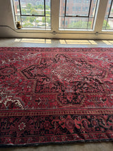 Load image into Gallery viewer, Roya, vintage Persian Heriz, 9’ 11’5 x 13’

