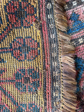 Load image into Gallery viewer, Gulbibi, vintage Baluch tribal rug, 7x10
