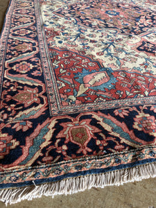 Farrah, Farahan Sarouk, circa 1900, 4'6 x 6'11