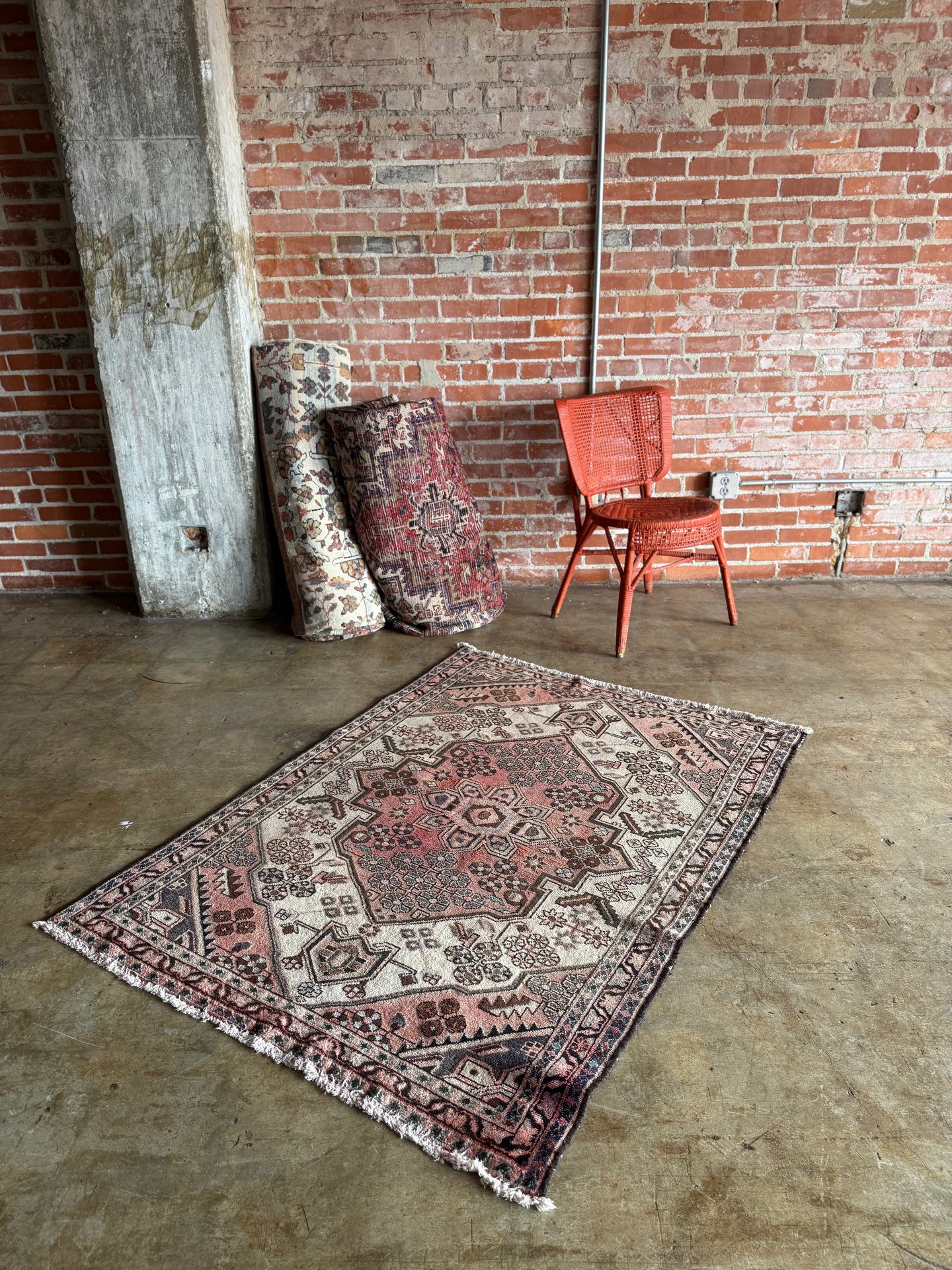 Eskander, 3'11 x 5'2 vintage Hamadan