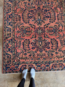 Garod, Antique Persian Lilian rug, 5 x 5'10