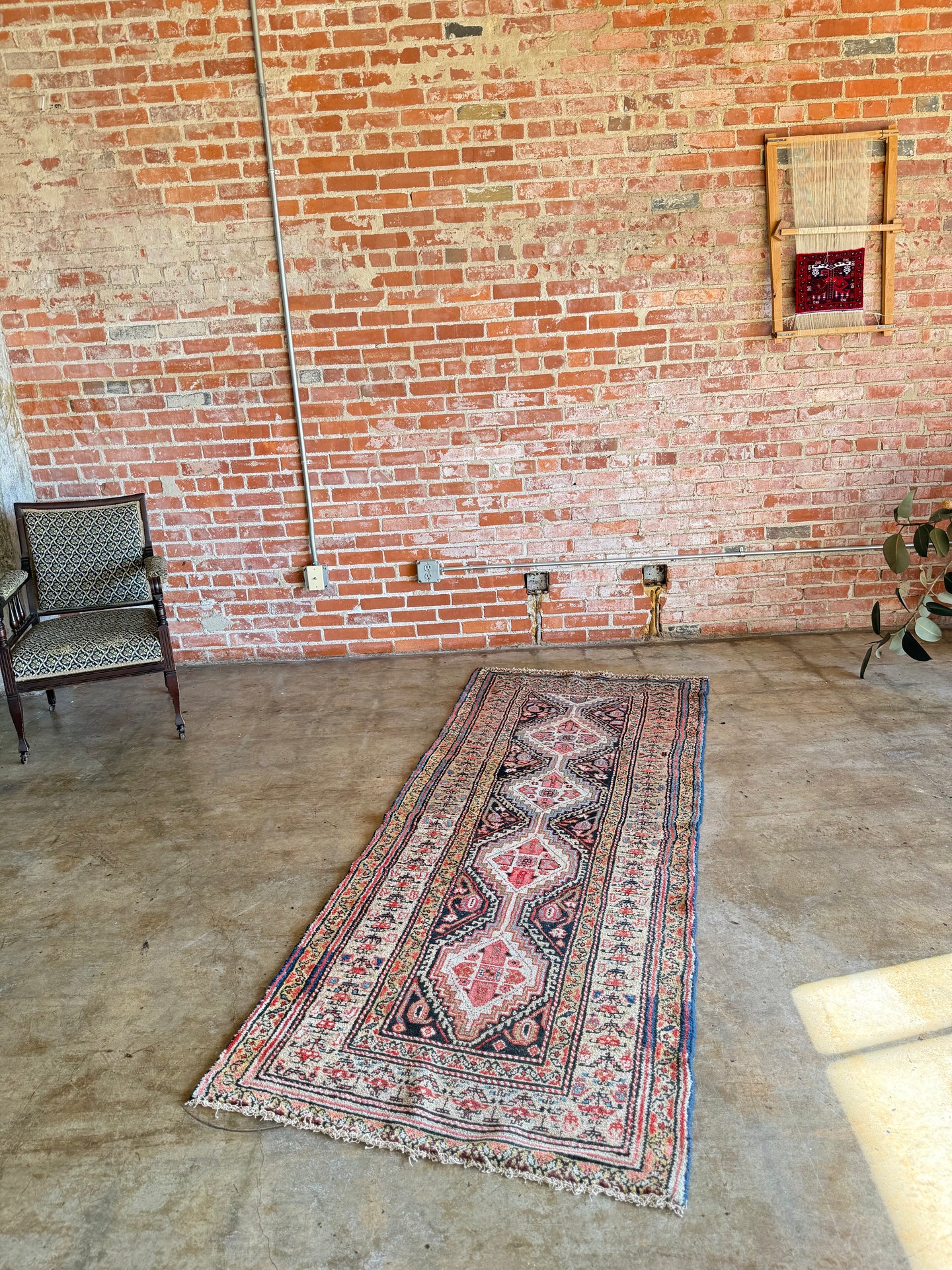 Jazmyn, Antique Malayer, 3’ 3” x 8’ 1”