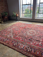 Load image into Gallery viewer, Giti, vintage Persian Heriz, 8’10 x 12’4
