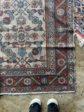 Load image into Gallery viewer, Darya, vintage Persian Malayer scatter rug, 5x 6’6
