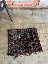 Load image into Gallery viewer, Cario, vintage Baluch tribal rug with animals, 1&#39;7 x 1&#39;9.5
