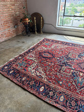 Load image into Gallery viewer, Delaram, vintage Persian Heriz, 8 x 11&#39;9
