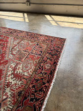 Load image into Gallery viewer, Diba, vintage Persian Heriz, 6&#39;10 x 9&#39;5
