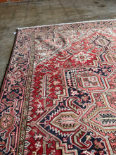 Load image into Gallery viewer, Diba, vintage Persian Heriz, 6&#39;10 x 9&#39;5
