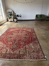 Load image into Gallery viewer, Diba, vintage Persian Heriz, 6&#39;10 x 9&#39;5
