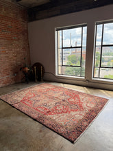 Load image into Gallery viewer, Diba, vintage Persian Heriz, 6&#39;10 x 9&#39;5
