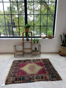 Masoud, Antique Malayer Scatter Rug, 3’2 x 4’3