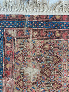 Persian scatter rug with fringe, 2’6 x 3’11